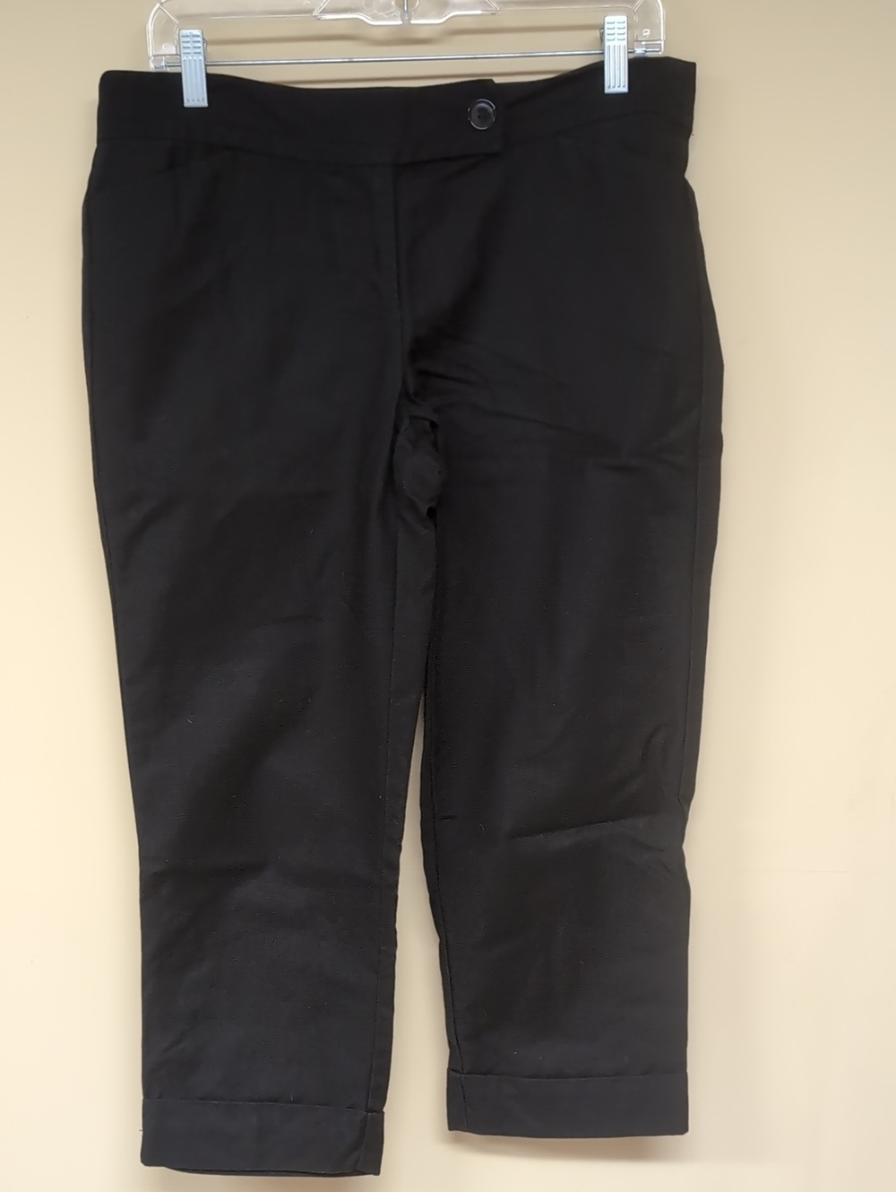 Bundle Of 3 Ann Taylor Black Cropped Capri Pants
